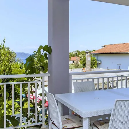 Vesela - Comfort One Bedroom With Balcony And Sea View * Janjina