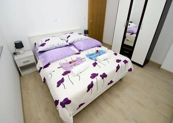 公寓 Vesela - Comfort One Bedroom With Balcony And Sea View