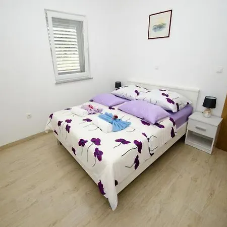 Lägenhet Vesela - Comfort One Bedroom With Balcony And Sea View *
