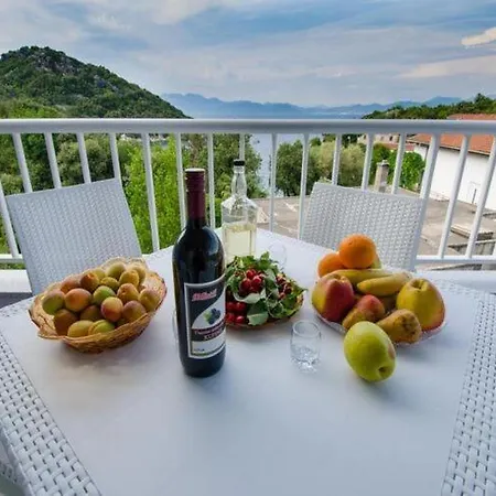 Apartment Vesela - Comfort One Bedroom With Balcony And Sea View *