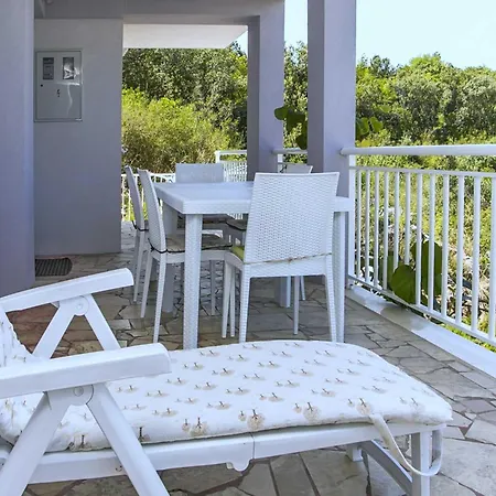 Vesela - Comfort One Bedroom With Balcony And Sea View * Janjina