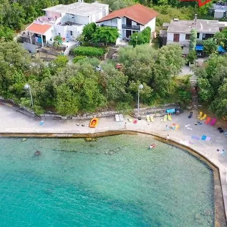 Vesela - Comfort One Bedroom With Balcony And Sea View *